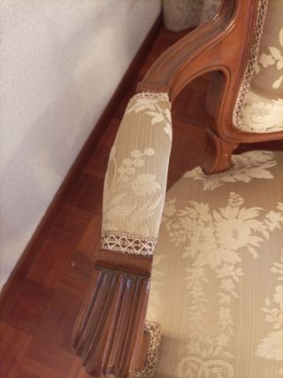 Conjunto de sofá más dos sillones