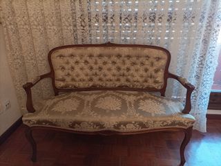 Conjunto de sofá más dos sillones