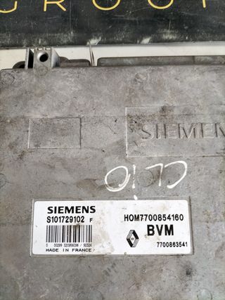 Centralita motor Renault Clio  Ref : 7700854160