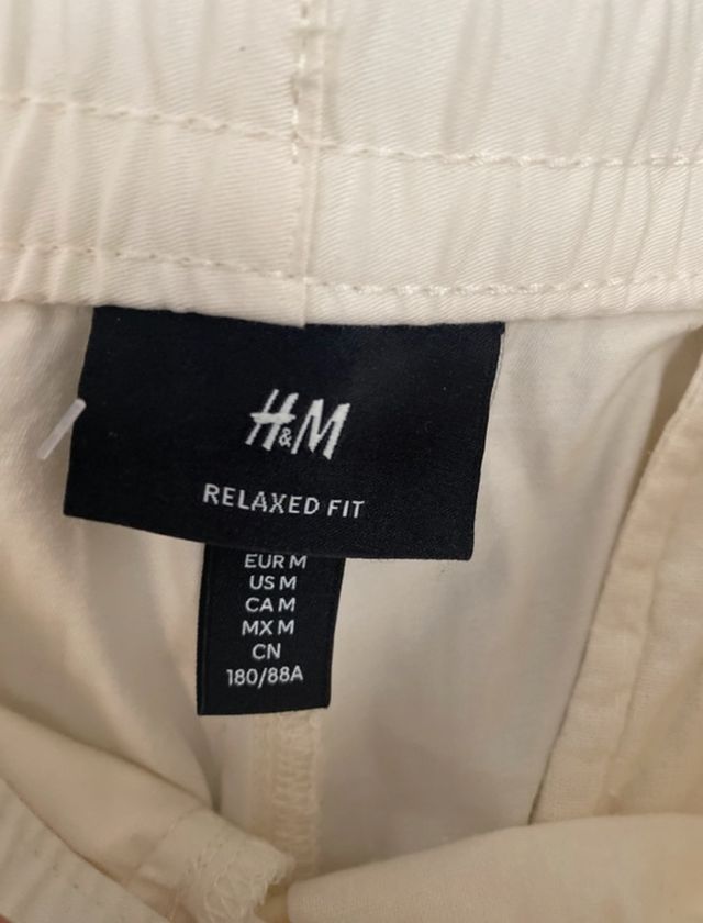 Pantalones blancos anchos