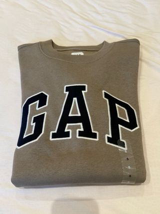 NUEVA A ESTRENAR. Sudadera GAP
