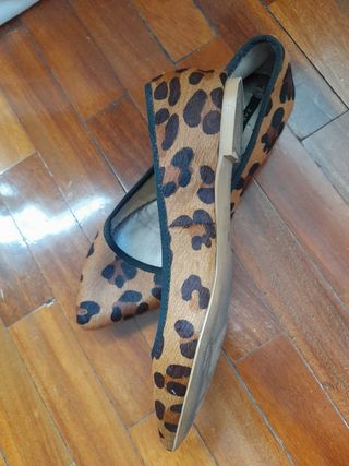 Zapatos piel animal print zara