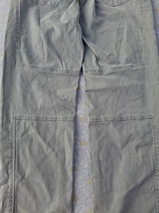 Pantalón vaquero T 44. Con etiquetas 
