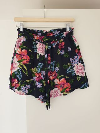 pantalón Stradivarius talla S