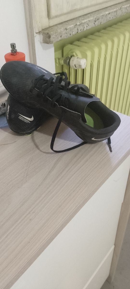 Scarpe calcio Nike numero 33