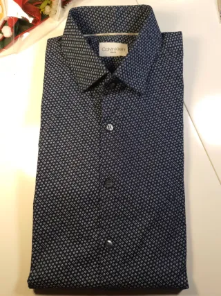 4 Camisas: 2 Hugo Boss, Ralph Lauren Calvin Keinl