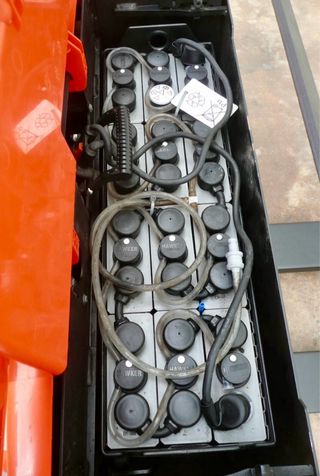 TRANSPALETA ELECTRICA BT