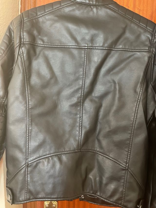 Chaqueta cuero ZARA