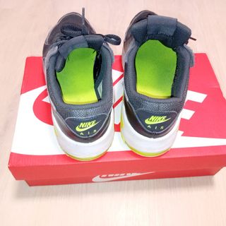 NIKE AIR MAX IMPECABLES 38,5