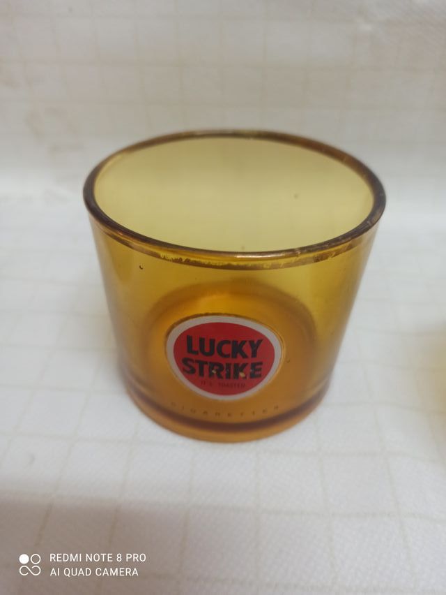 Peq. Coleccion Antigua de vasos marcas de tabaco.