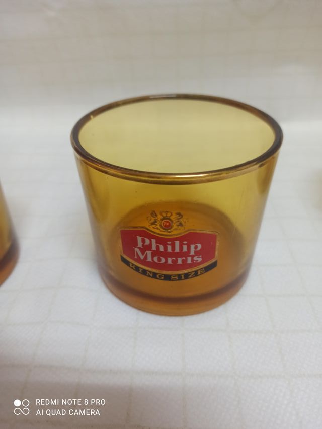 Peq. Coleccion Antigua de vasos marcas de tabaco.