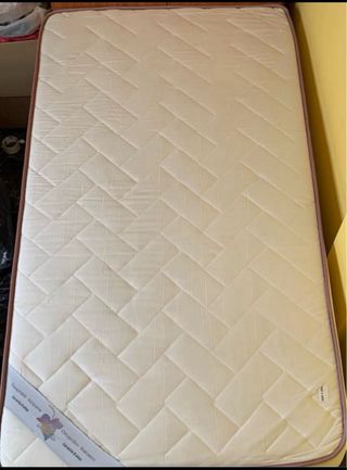 Cama: colchón + somier