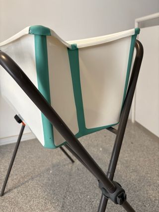 Bañera Stokke con soporte mas patas