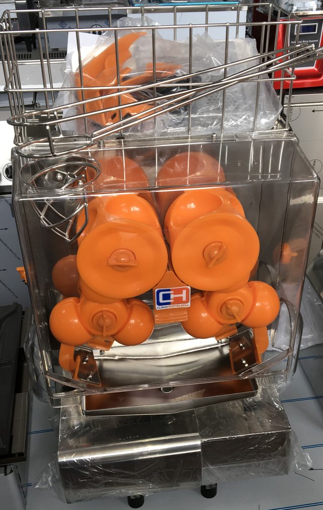 EXPRIMIDORA DE ZUMO CUBIERTA TRANSPARENTE MF-2000E