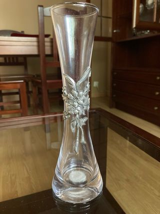 Jarra em vidro com aplique de estanho