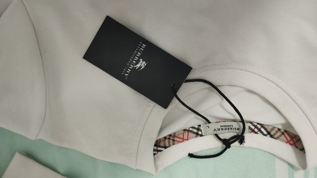 Sudadera Burberry Blanca sin capucha