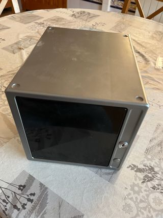 Caja almacenamiento para cds