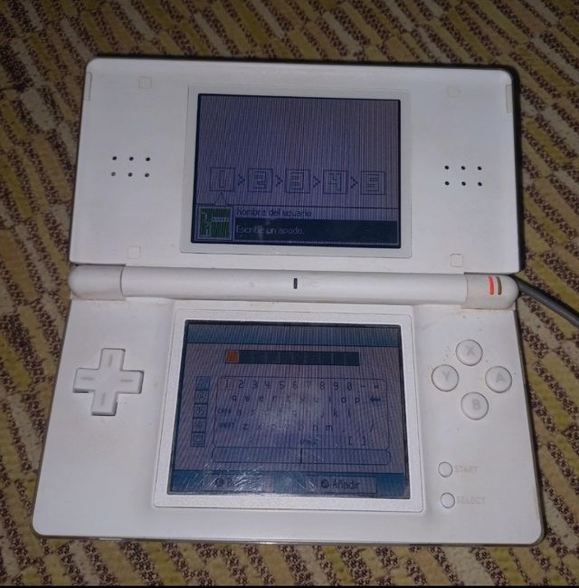 Nintendo Ds Lite con cargador + 3 juegos