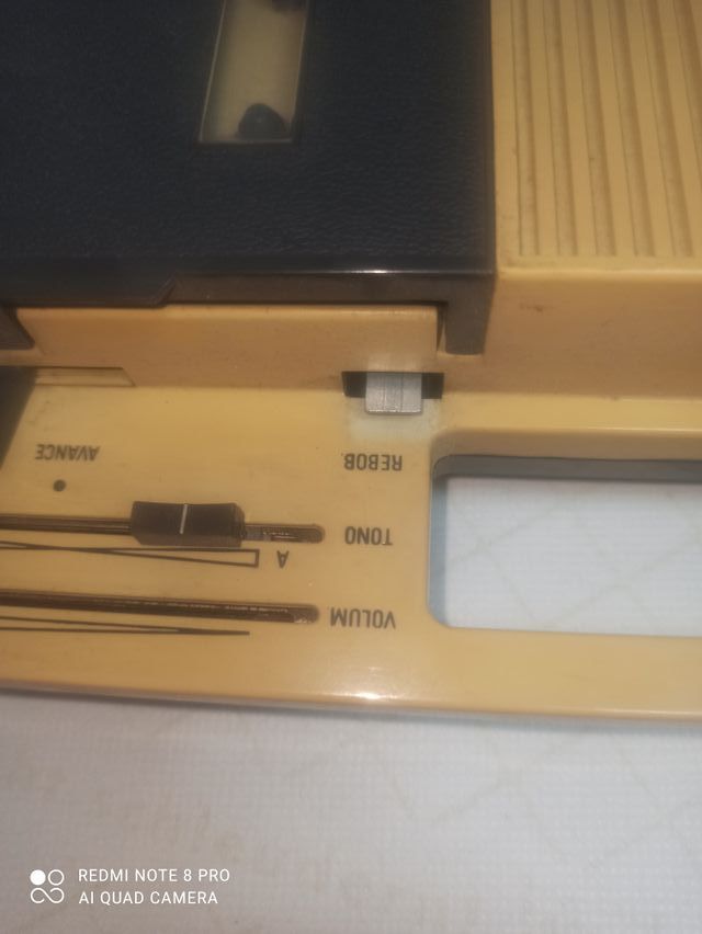 Reproductor portatil cassettes vintage años 70-80.