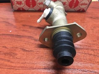 Bomba freno principal Carretilla elevadora Ausa