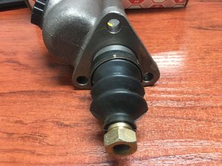 Bomba freno principal carretilla elevadora Fenwick