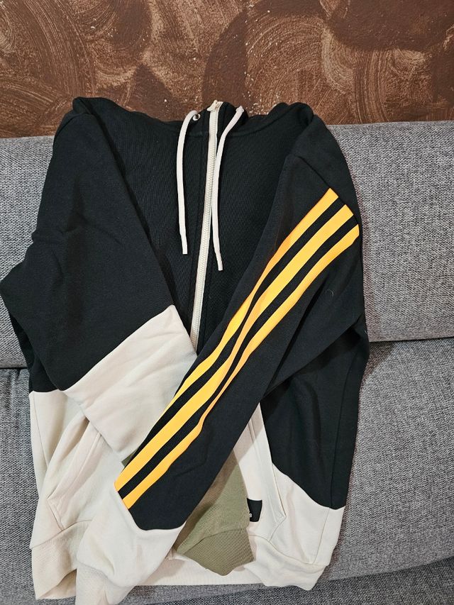 Adidas chandal conjunto más camiseta.