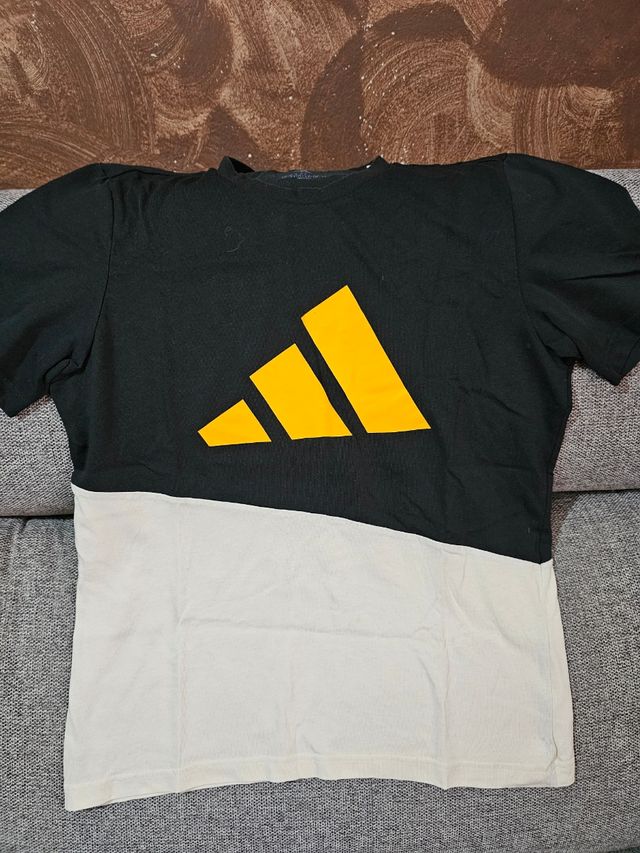 Adidas chandal conjunto más camiseta.
