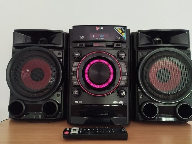 MINI HI-FI SYSTEM LG 