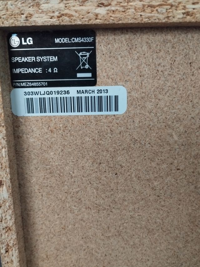 MINI HI-FI SYSTEM LG 