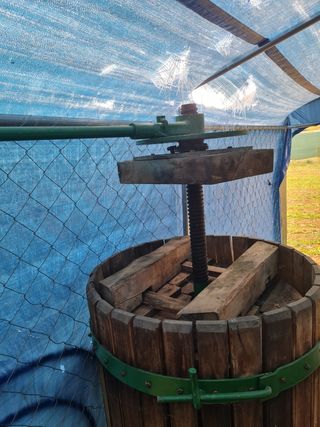 Prensa para vino...mosto etc