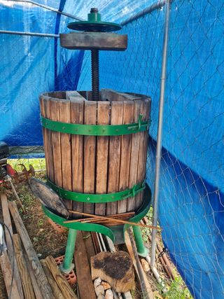 Prensa para vino...mosto etc