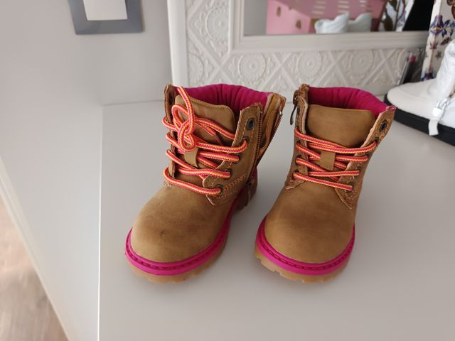 Botines niña talla 21 por estrenar
