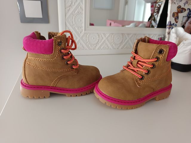 Botines niña talla 21 por estrenar