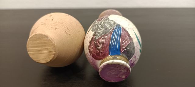 Piccoli orci artigianali in terracotta