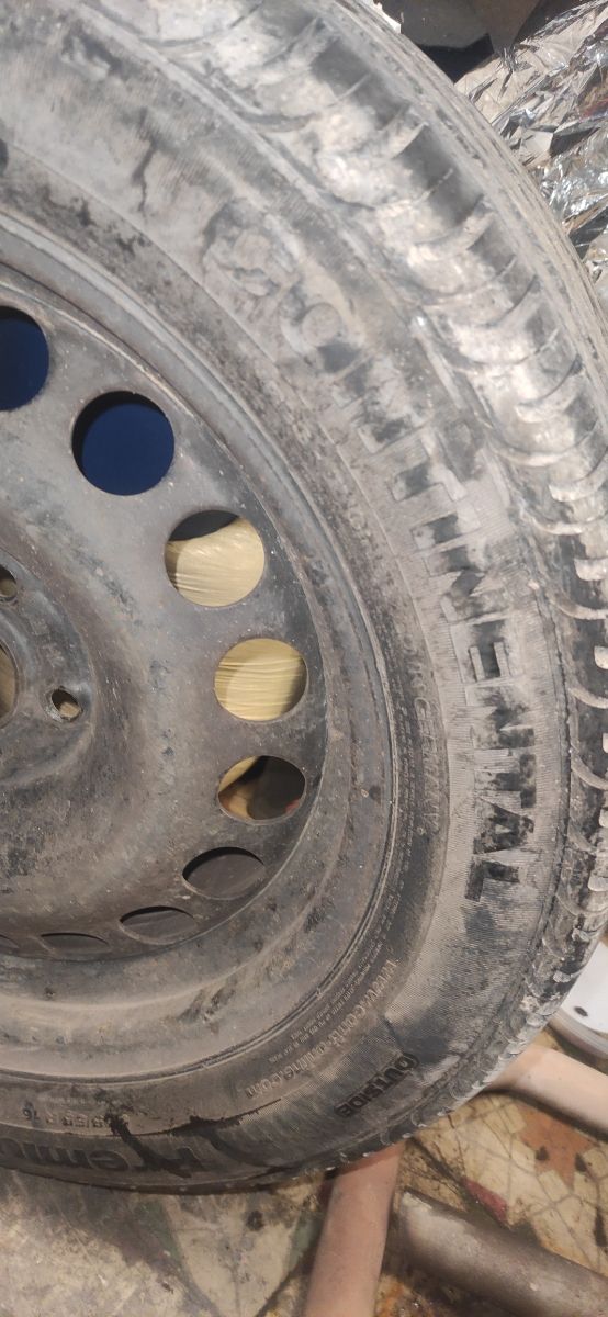 Rueda y llanta de recambio opel