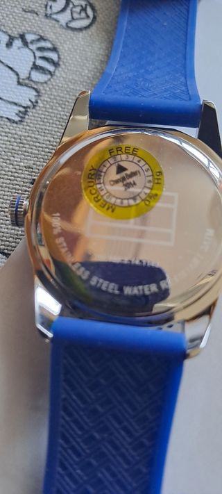 Reloj Tommy Hilfiger sin estrenar con etiquetas