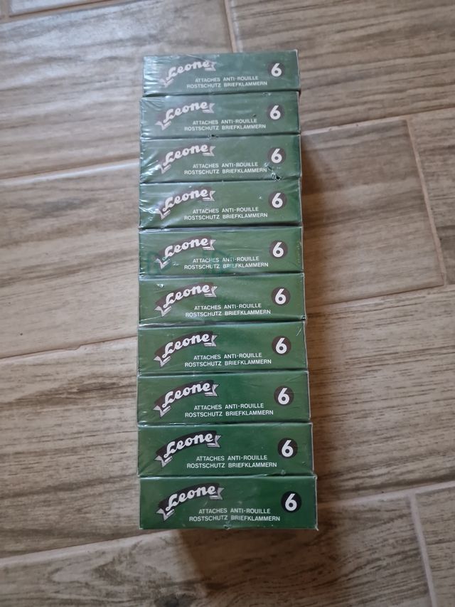 10 confezioni Leone fermagli giganti