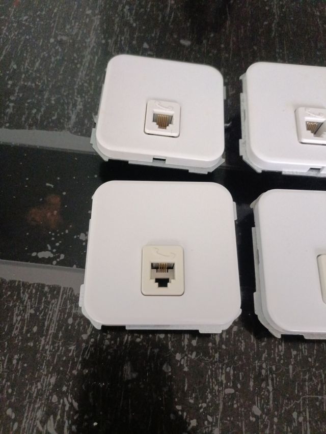 Lote 4 tomas teléfono SIMON 31