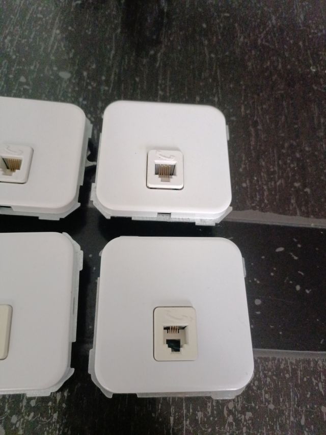 Lote 4 tomas teléfono SIMON 31