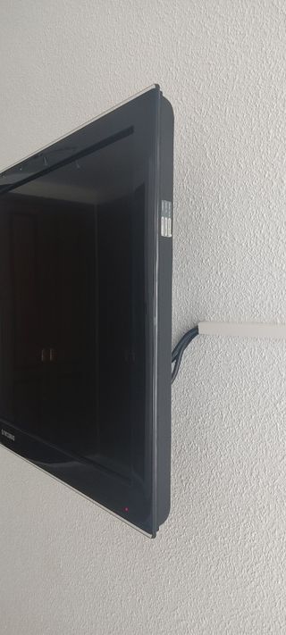 Televisión Samsung 37" LE37C630