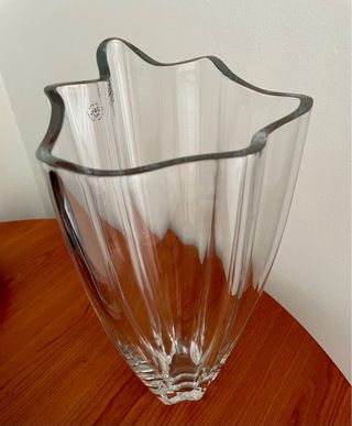 Vaso sagomato in cristallo 24% dia.15 cm h 30 cm