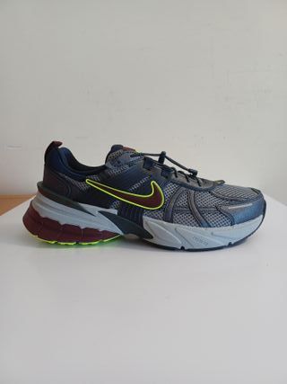 Nike V2K Run, talla 44(43.5EU) plantilla 28.5cm