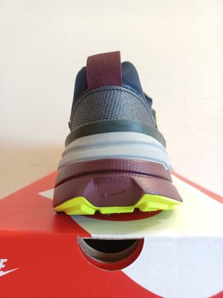 Nike V2K Run, talla 44(43.5EU) plantilla 28.5cm