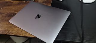 MacBook Air 2020 i7 - 16GB RAM, 512GB SSD