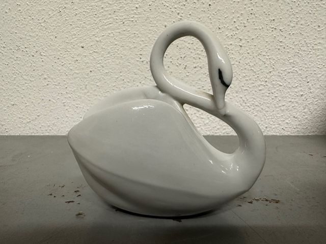 Cigno soprammobile in porcellana