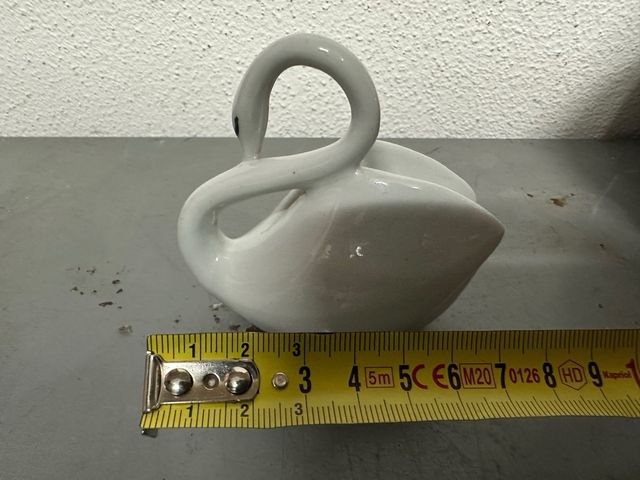 Cigno soprammobile in porcellana