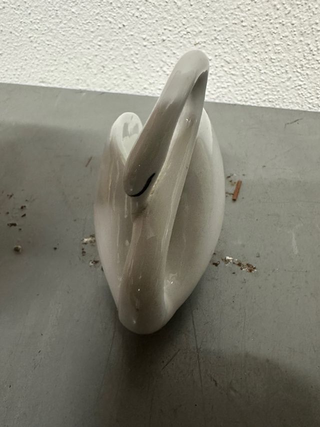 Cigno soprammobile in porcellana