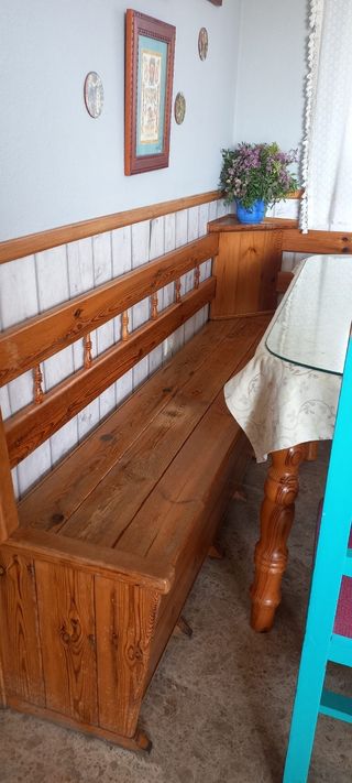 Conjunto rinconera ,mesas y sillas