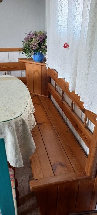 Conjunto rinconera ,mesas y sillas