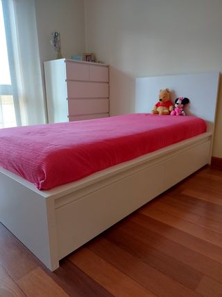 Cama de solteiro c/ colchão